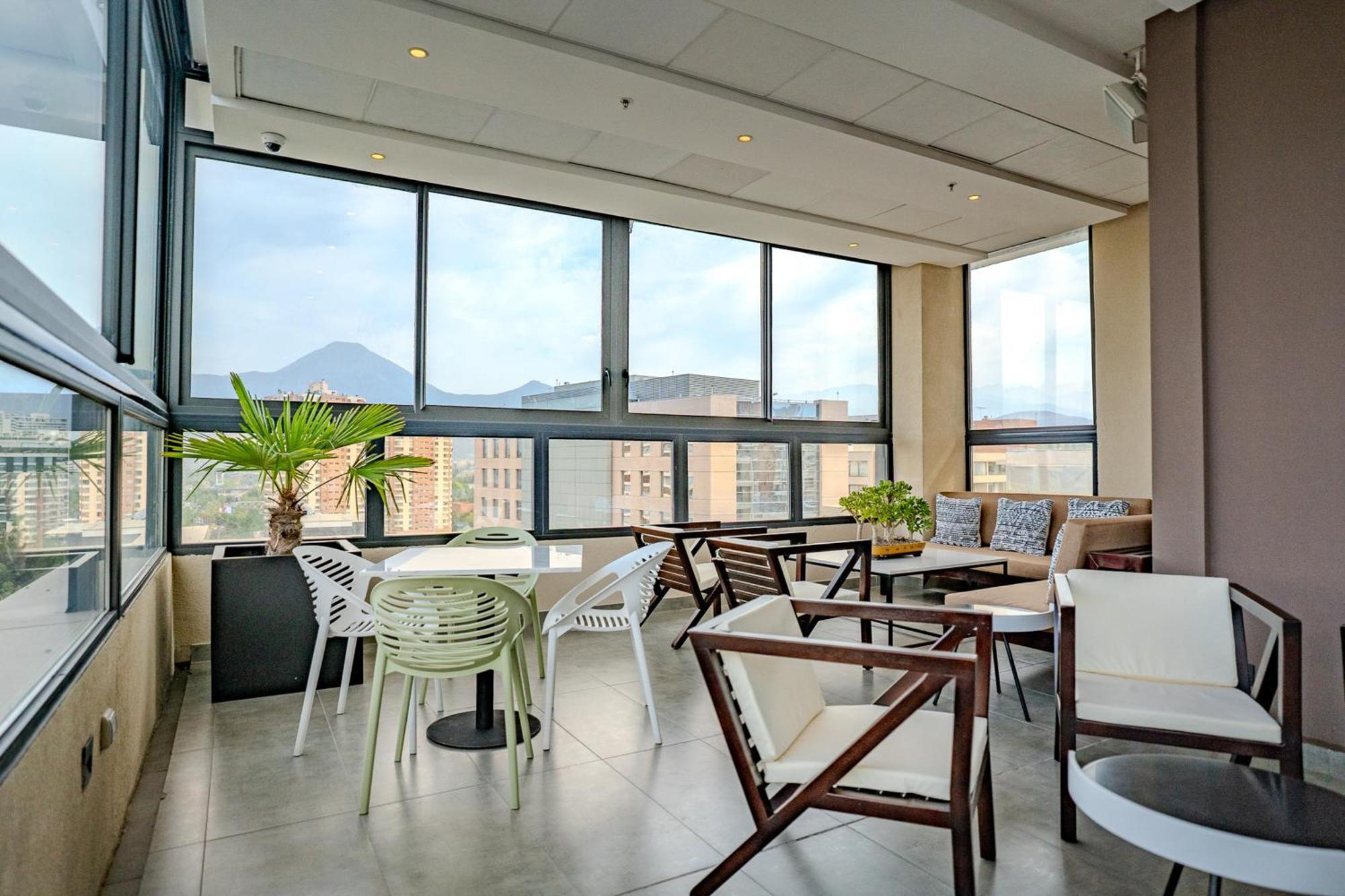 Hampton By Hilton Santiago Las Condes מראה חיצוני תמונה