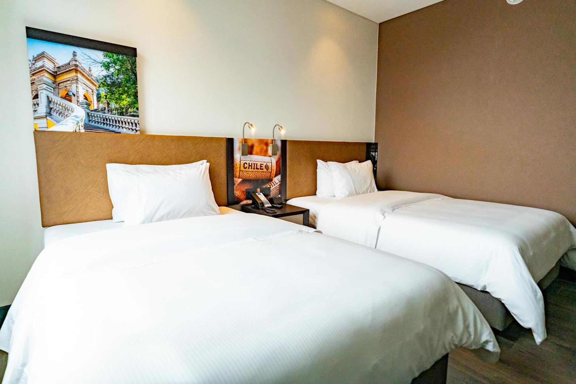 Hampton By Hilton Santiago Las Condes מראה חיצוני תמונה