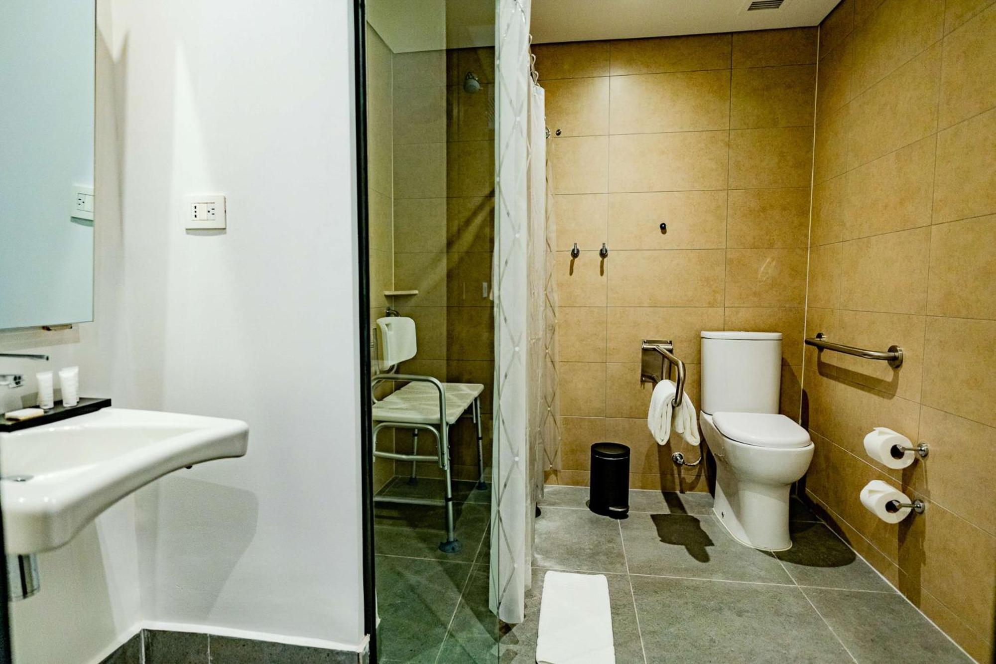 Hampton By Hilton Santiago Las Condes מראה חיצוני תמונה