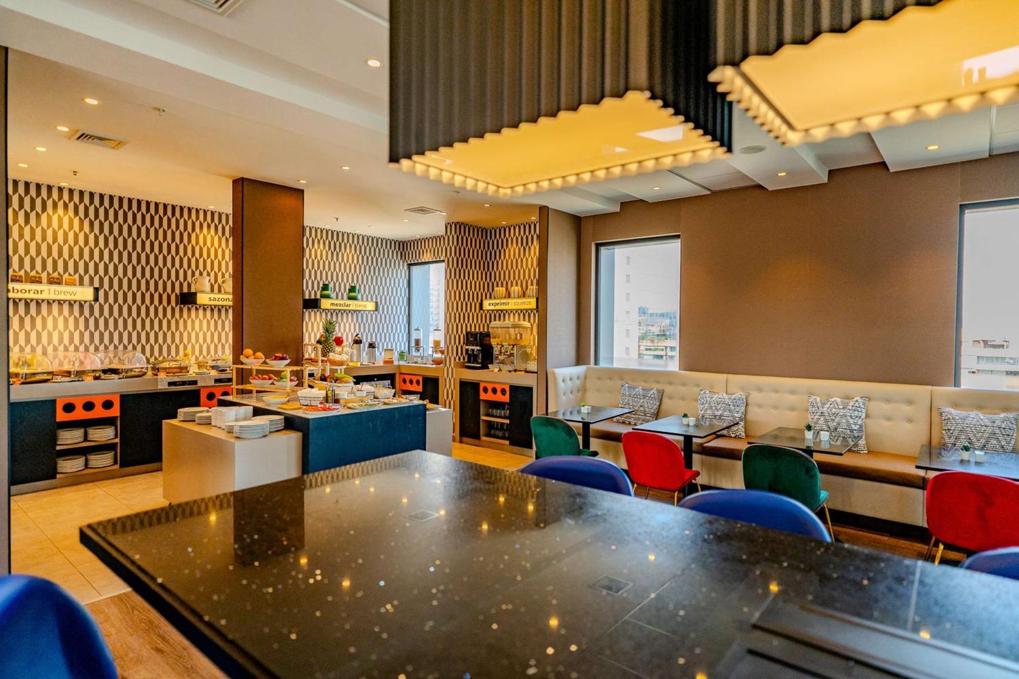 Hampton By Hilton Santiago Las Condes מראה חיצוני תמונה